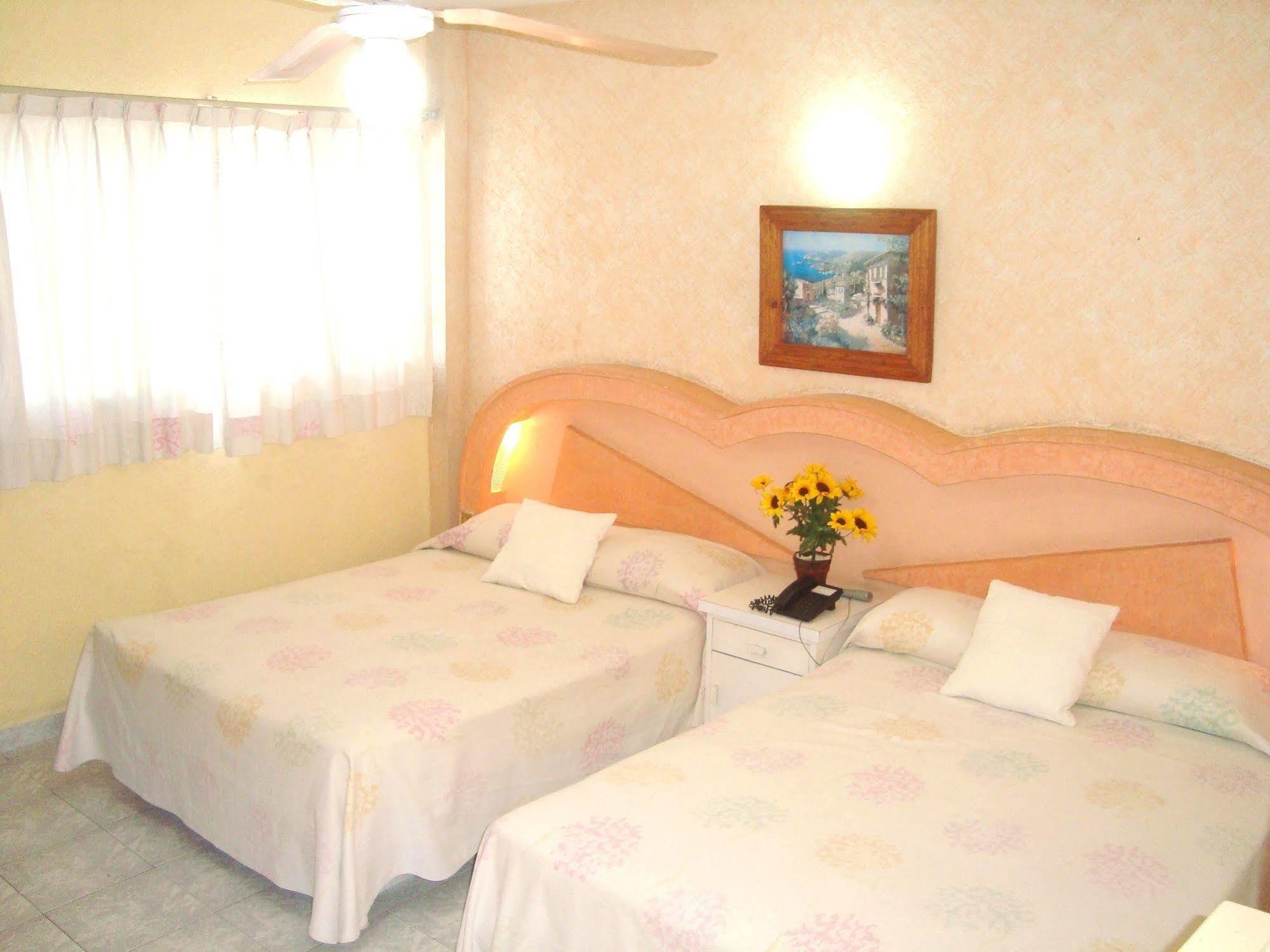 Suites Angelopolis Acapulco Exterior photo